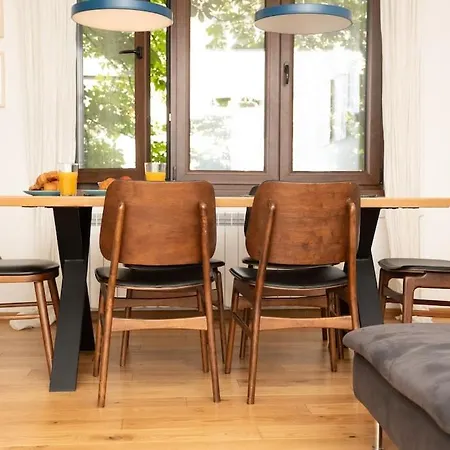 Appartamento Center Stylish Quiet Street Hosts 5 People *